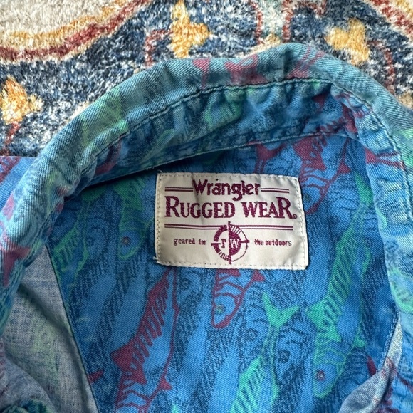 Vintage Wrangler Rugged Wear Fish All Over Print Button-up Shirt - Picture 3 of 4